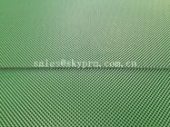 緑色のダイヤモンド ポリ塩化ビニールのコンベヤー ベルトの光沢のあるマットの滑らかなグリップの上