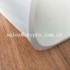滑らかな乳液ゴム製シート ロール非有毒なシリコーンの柔らかい白SBRのゴム シート