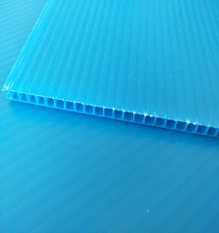 カスタムサイズリサイクル可能防水PPプラスチック段ボールシート（箱包装用）