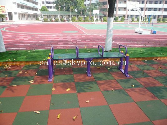 Buffering square flooring crumb rubber brick pavers / granules rubber tile